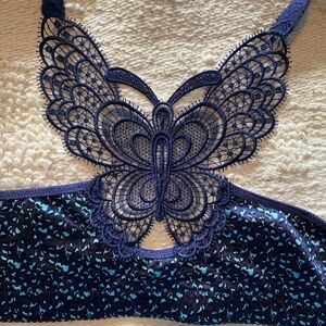 BUY 2 ITEMS & GET 1 FREE - Blue Butterfly Back Bra Sz 42C - New Without Tags